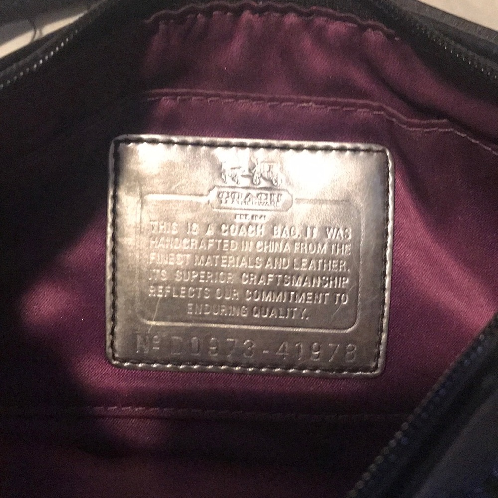 Clutche - Picture 2 of 2